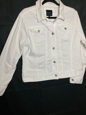The Limited white women’s jeans jacket